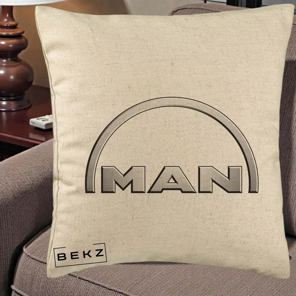 Perna Personalizata cu emblema MAN, 40x40 cm, Bej, Husa Detasabila, Perna Inclusa, BEKZ®