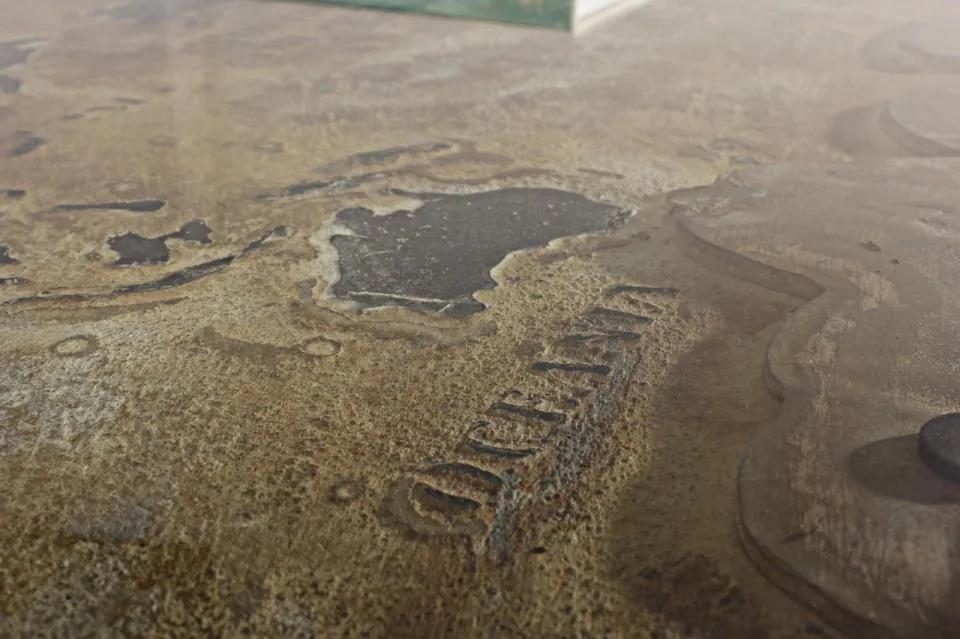 Masuta de cafea maro antichizat din sticla temperata si MDF, 140x75x47 cm, Atlantide Bizzotto