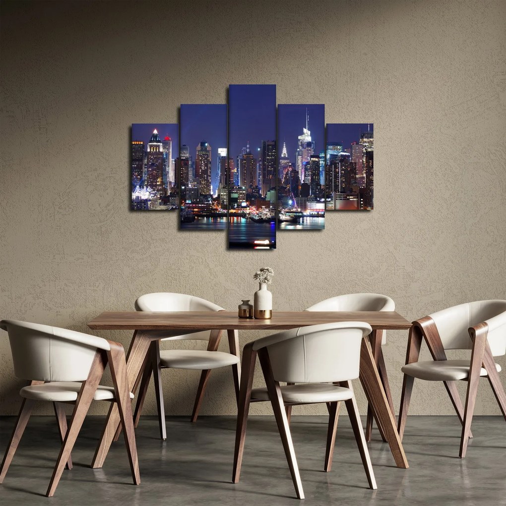 Tablou - Zgârie-nori din New York iluminate (150x105 cm)