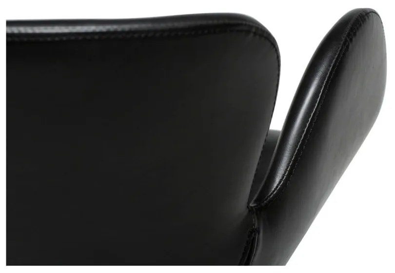 Scaun de sufragerie negru cu cotiere tapițat Gaia – DAN-FORM Denmark