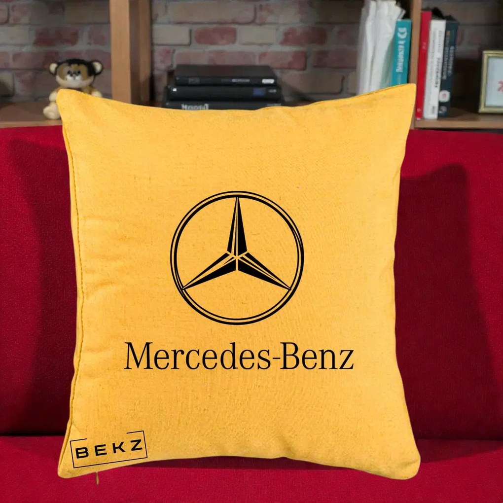 Perna Personalizata cu emblema Mercedes-Benz, 40x40 cm, Galben, Husa Detasabila, Perna Inclusa, BEKZ®