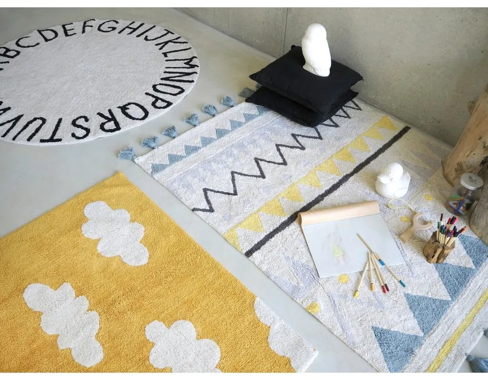 Covor pentru copii galben muștar lavabil/țesut manual din bumbac 120x160 cm Clouds Mustard – Lorena Canals