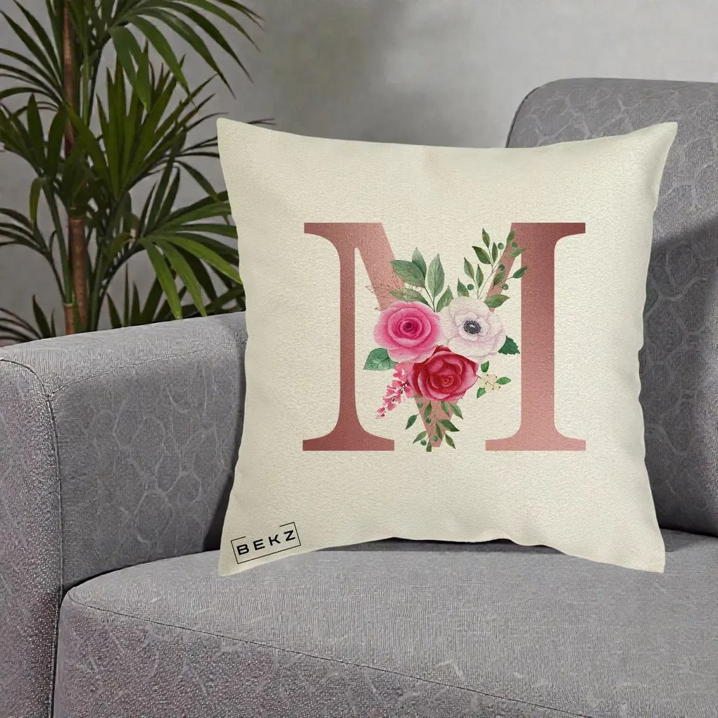 Cadou Personalizat - Perna Personalizata Monograma Rose Gold Litera M cu Trandafiri, 40x40 cm, Ecru, Husa Detasabila, Perna Inclusa, BEKZ®
