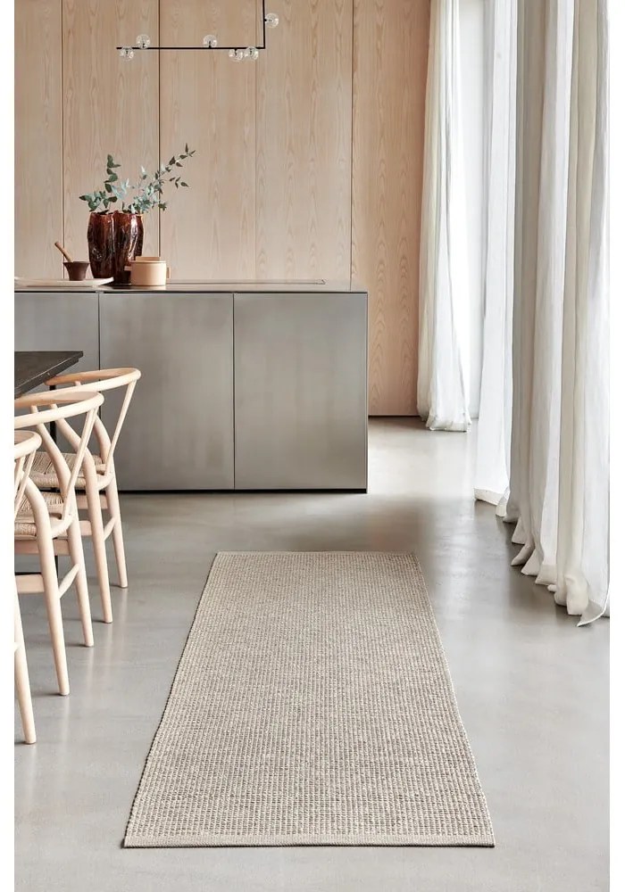 Covor tip traversă pentru interior și exterior bej 70x300 cm Emm Potato – Pappelina