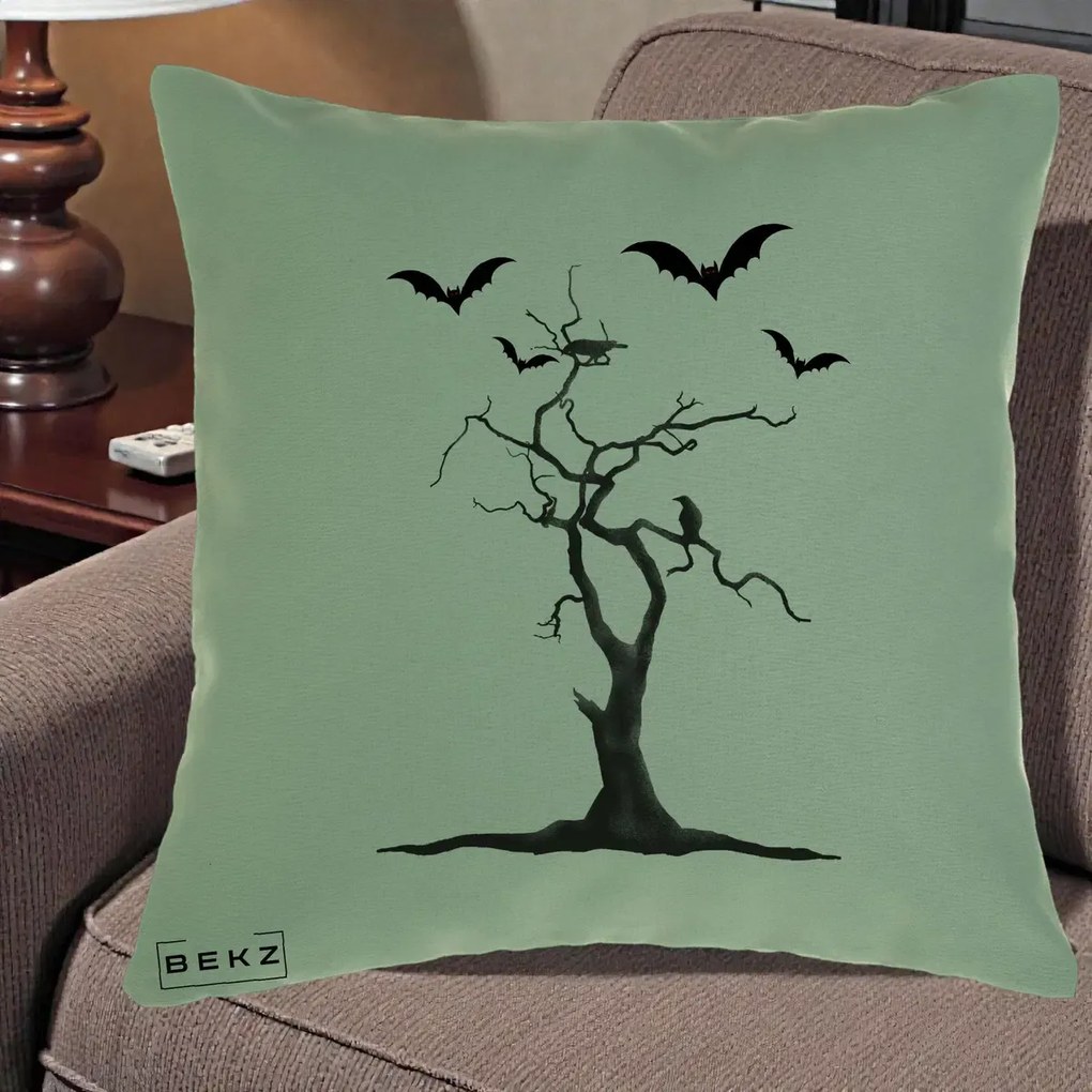 Perna Decorativa Halloween Copac cu Lilieci Alb-Negru, 40x40 cm, Verde, Husa Detasabila, Perna Inclusa, BEKZ®