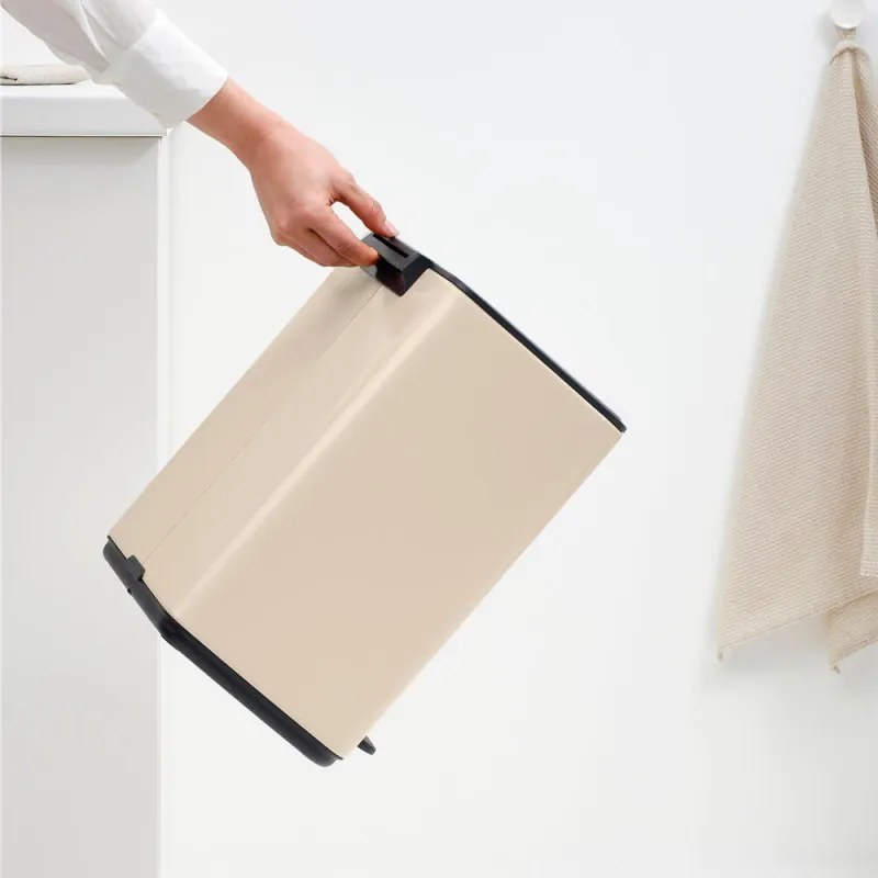 Cos de gunoi Brabantia Bo Pedal 1010123, 12 l, Inchidere usoara, Baza antiderapanta, Bej