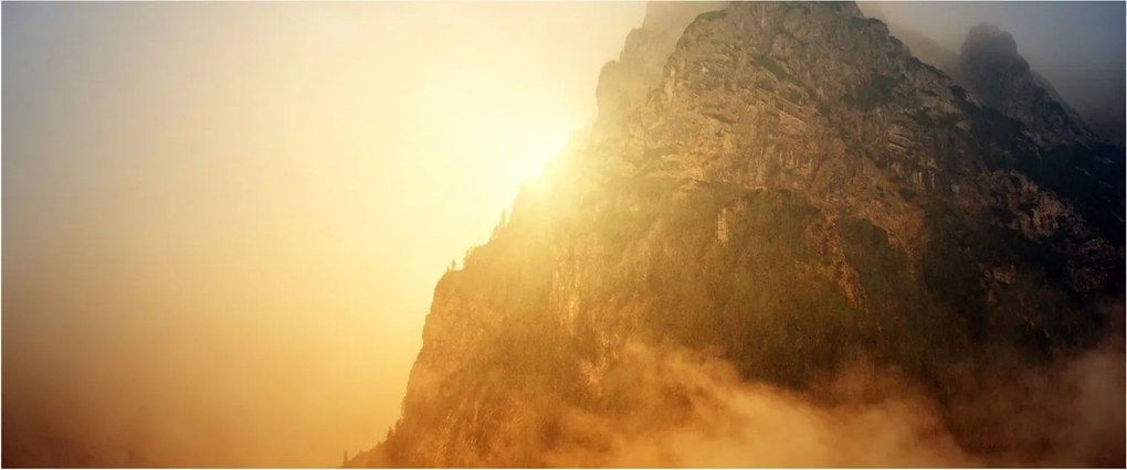 Tabloului muntelui în ceață (120x50 cm)