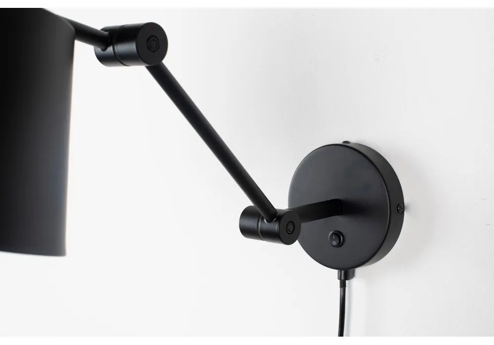 Aplică de perete neagră Hajo – White Label