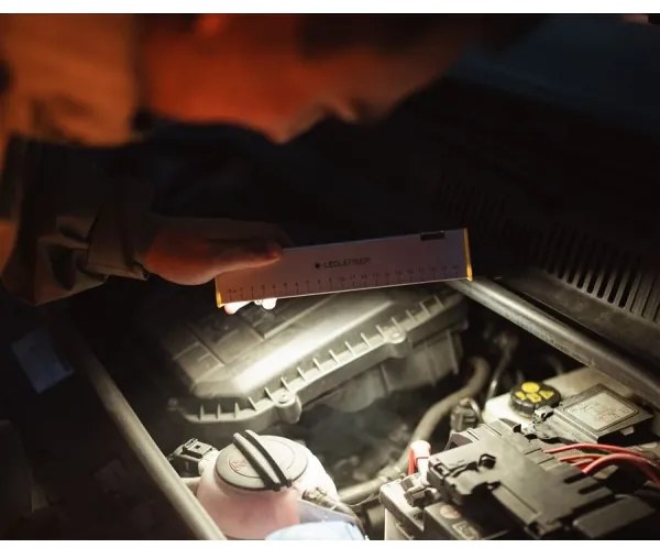 Ledlenser AF2R - lanternă LED de lucru reîncărcabilă, cu lumină reglabilă, IP54, 1000 lm, 50 h