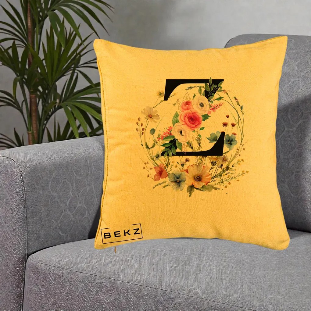 Cadou Personalizat - Perna Personalizata Monograma Florala Litera Z cu Coroana, 40x40 cm, Galben, Husa Detasabila, Perna Inclusa, BEKZ®