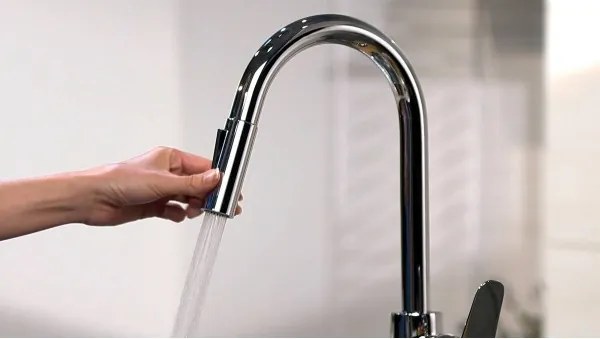 Baterie bucatarie cu pipa extractibila, Hansgrohe Focus 240, crom, 31815000