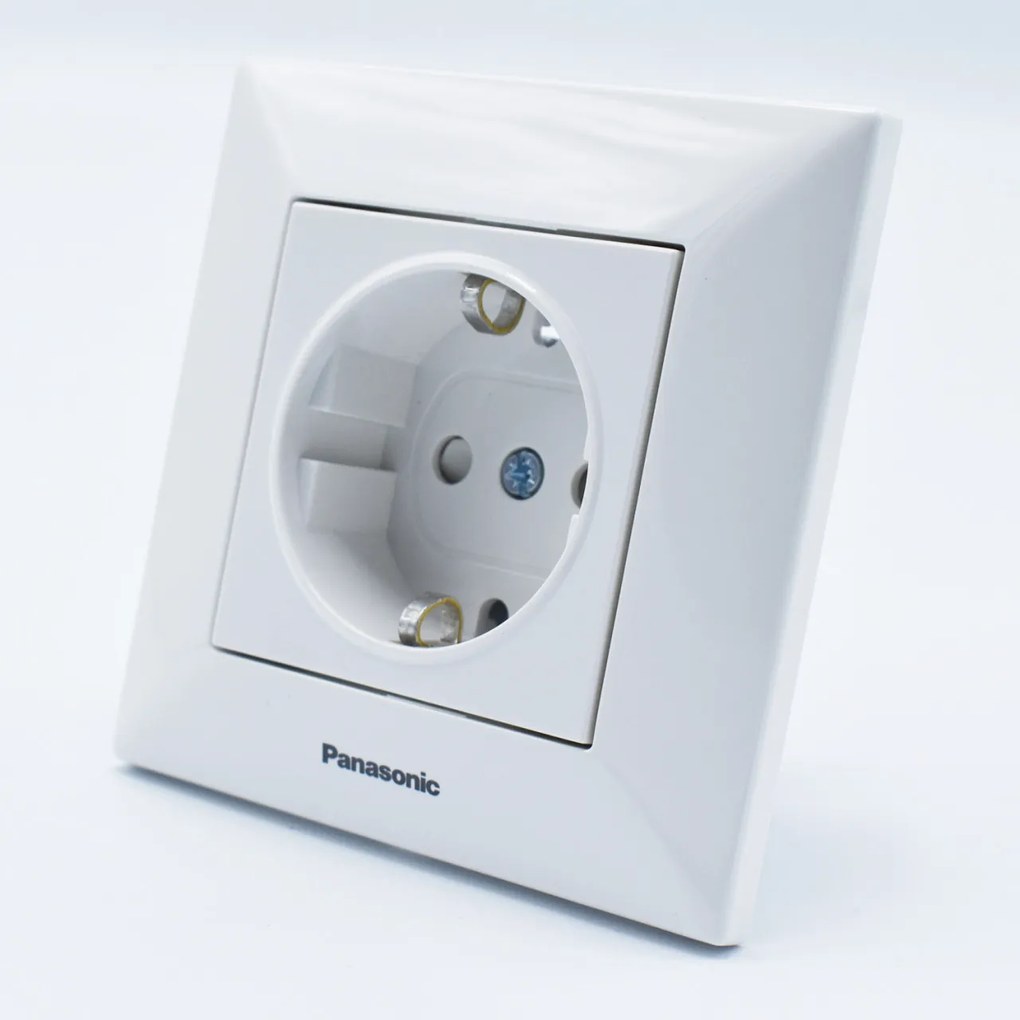 Priza simpla cu impamantare si protectie copil Arkedia Pansonic, ST, alba