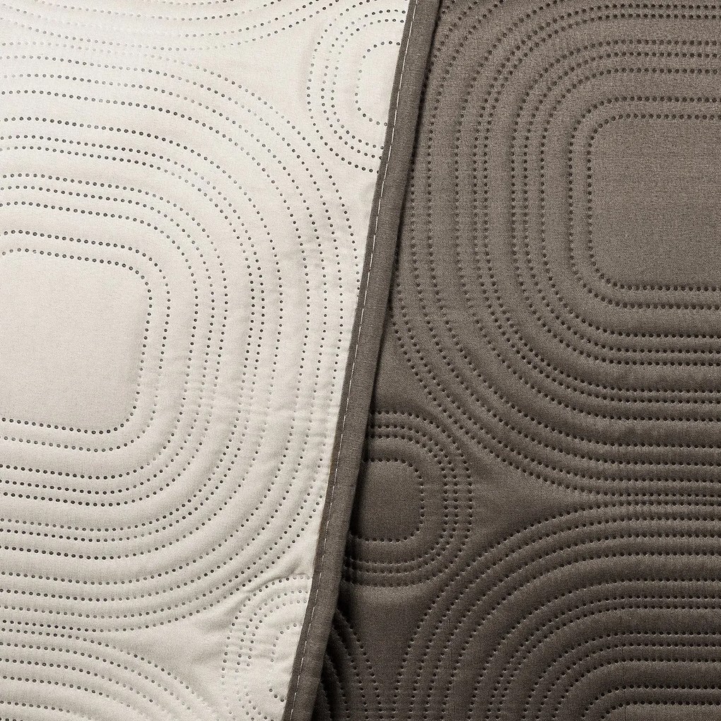 Cuvertură de pat 4Home Doubleface, maro închis/bej, 220 x 240 cm, 2x 40 x 40 cm
