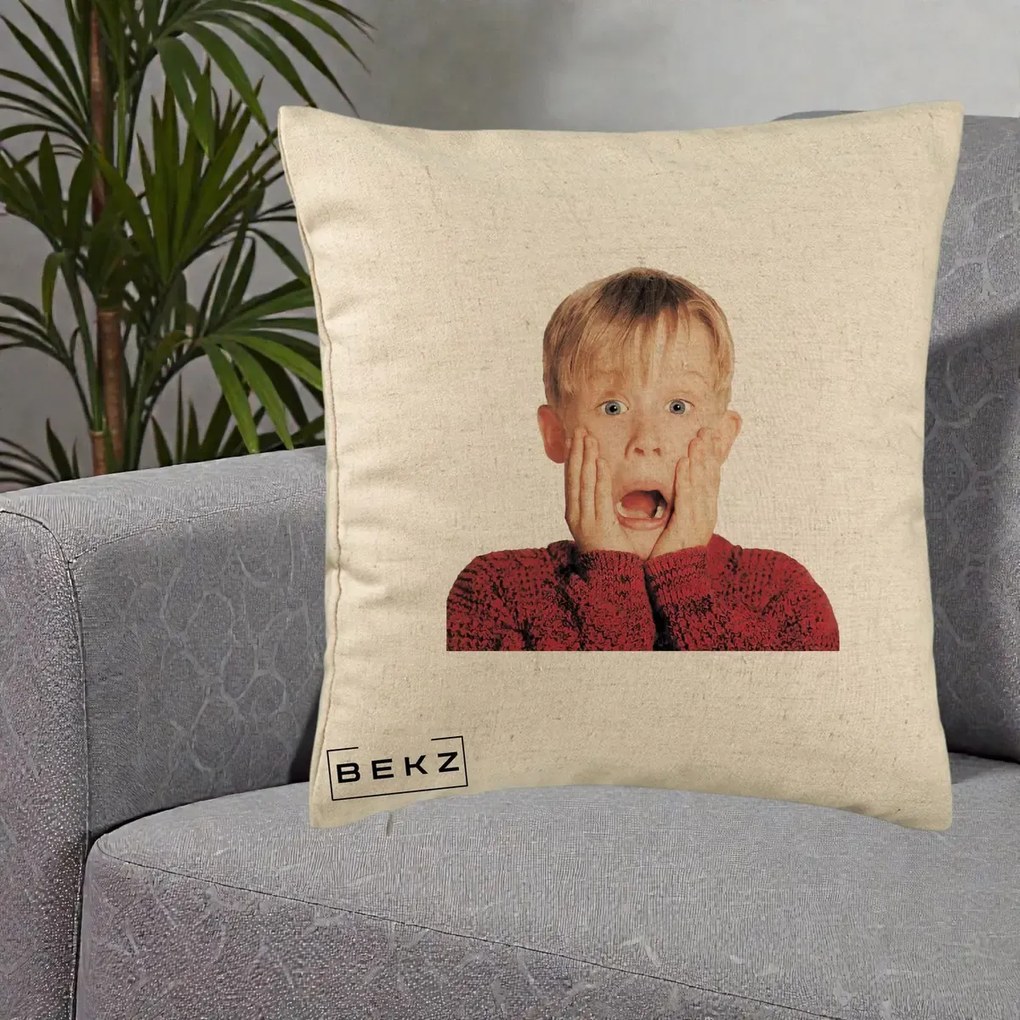 Perna Decorativa Kevin Singur Acasa, 40x40 cm, Bej, Husa Detasabila, Perna Inclusa, BEKZ®