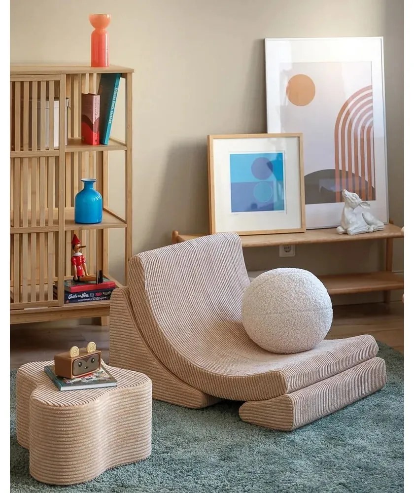 Fotoliu de copii maro deschis cu tapițerie din catifea reiată Moon – Wigiwama