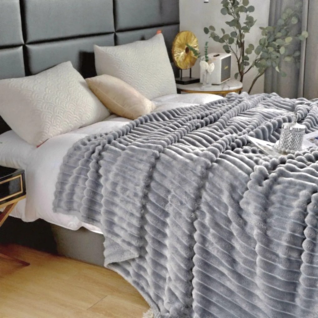 Patura Cocolino pufoasa cu dungi 200 x 230 cm, gri