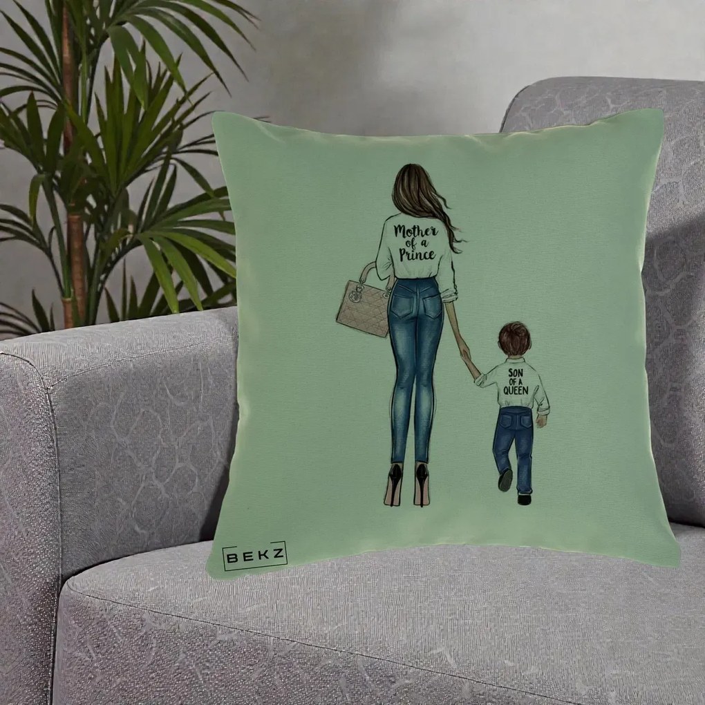 Cadou pentru Mama - Perna Personalizata, Model Mother of a Prince, 40x40 cm, Verde, Husa Detasabila, Perna Inclusa, BEKZ®