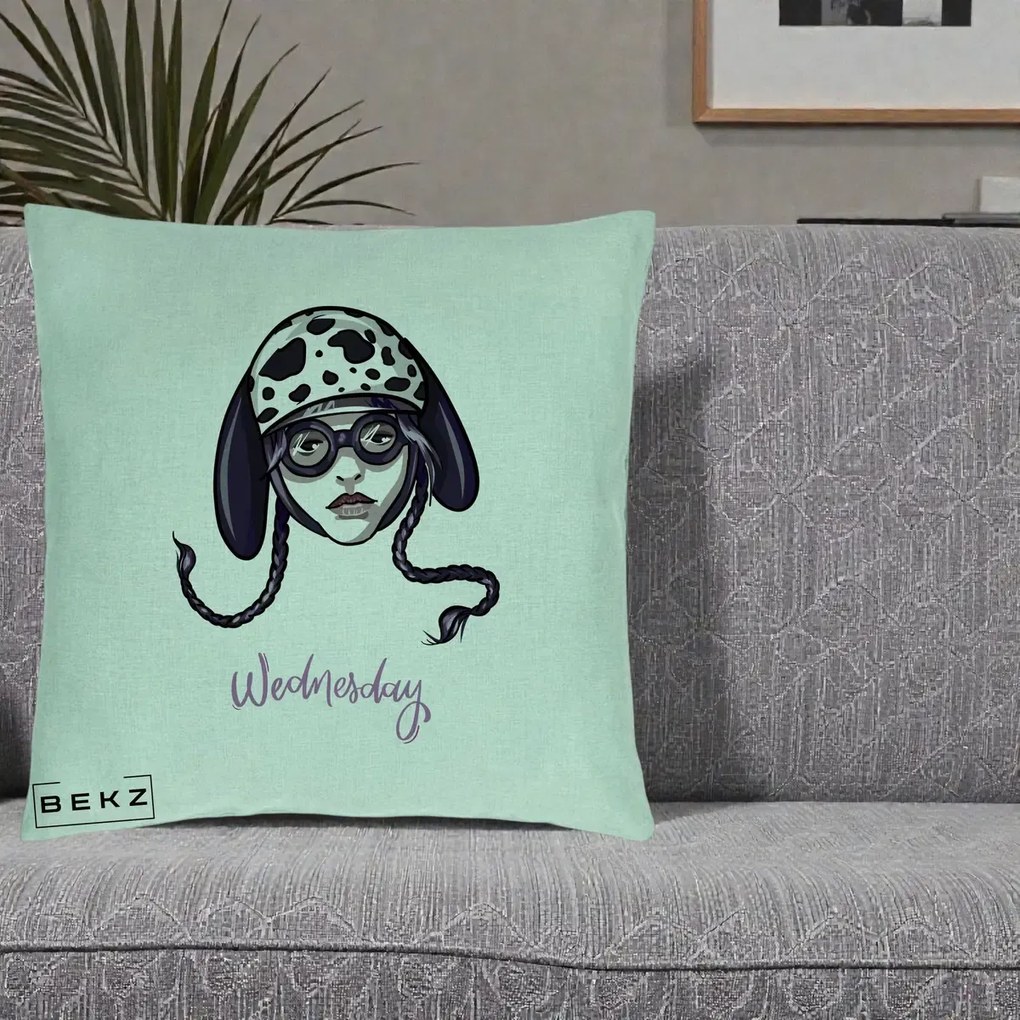 Perna Personalizata Wednesday Addams cu Caine Dalmatian, 40x40 cm, Verde Menta, Husa Detasabila, Perna Inclusa, BEKZ®