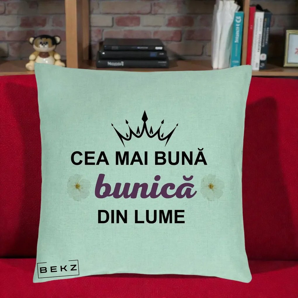 Cadou pentru Bunica - Perna Personalizata Cea Mai Buna Bunica Din Lume Coroana Mov Flori, 40x40 cm, Verde Menta, Husa Detasabila, Perna Inclusa, BEKZ®