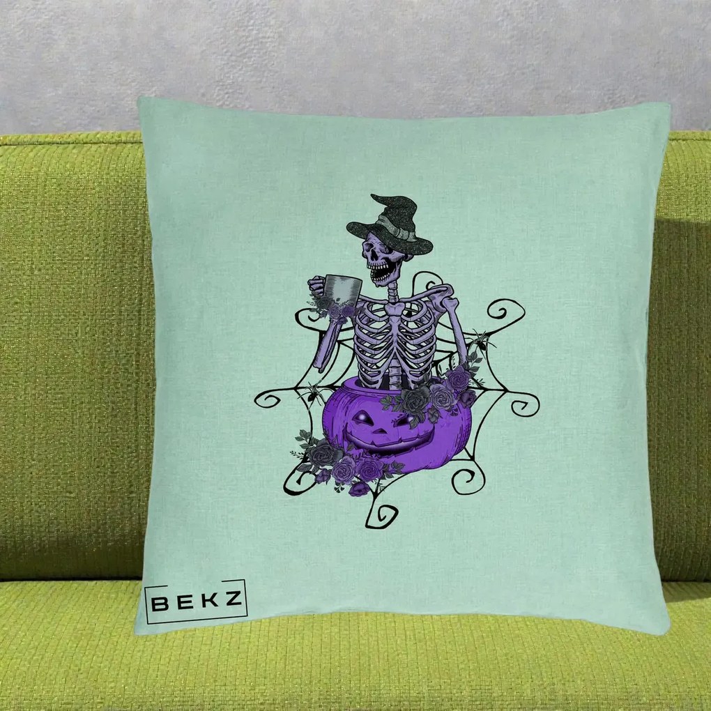 Perna Decorativa Schelet Vrajitor cu Dovleac Violet Halloween, 40x40 cm, Verde Menta, Husa Detasabila, Perna Inclusa, BEKZ®