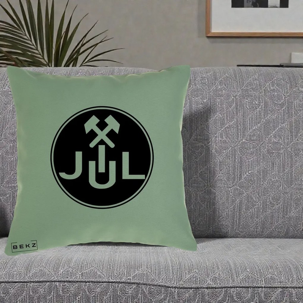 Perna Personalizata JUL Jiul Lupeni Fotbal, 40x40 cm, Verde, Husa Detasabila, Perna Inclusa, BEKZ®