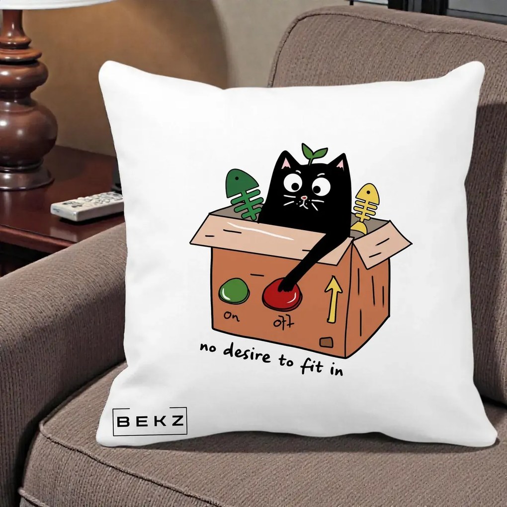 Perna Decorativa Pisica in Cutie No Desire to Fit In, 40x40 cm, Alba Mata, Husa Detasabila, Perna Inclusa, BEKZ®