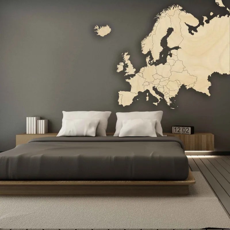 SENTOP | Harta din lemn pe peretele Europei | SENTOP