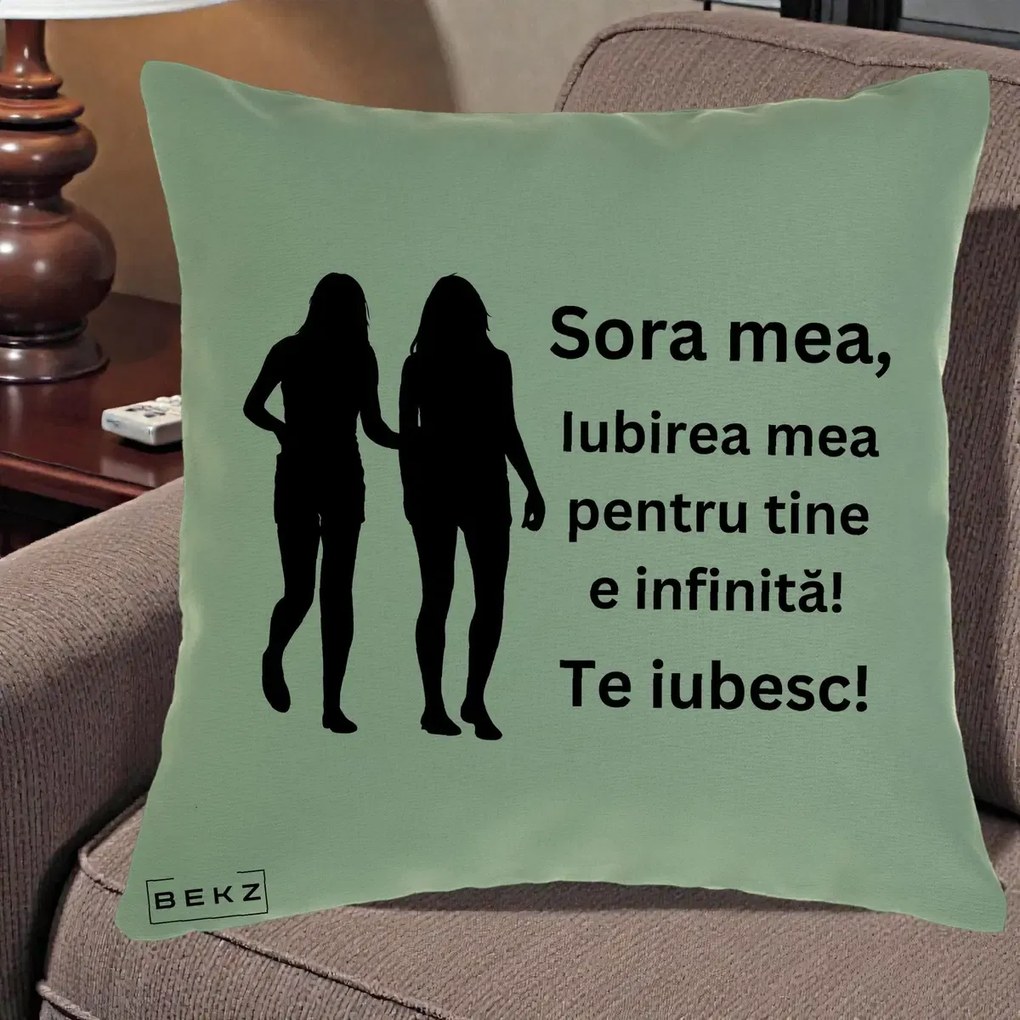 Cadou pentru Sora - Perna Personalizata Sora Mea Te Iubesc Siluete Negre Tinand Maini, 40x40 cm, Verde, Husa Detasabila, Perna Inclusa, BEKZ®
