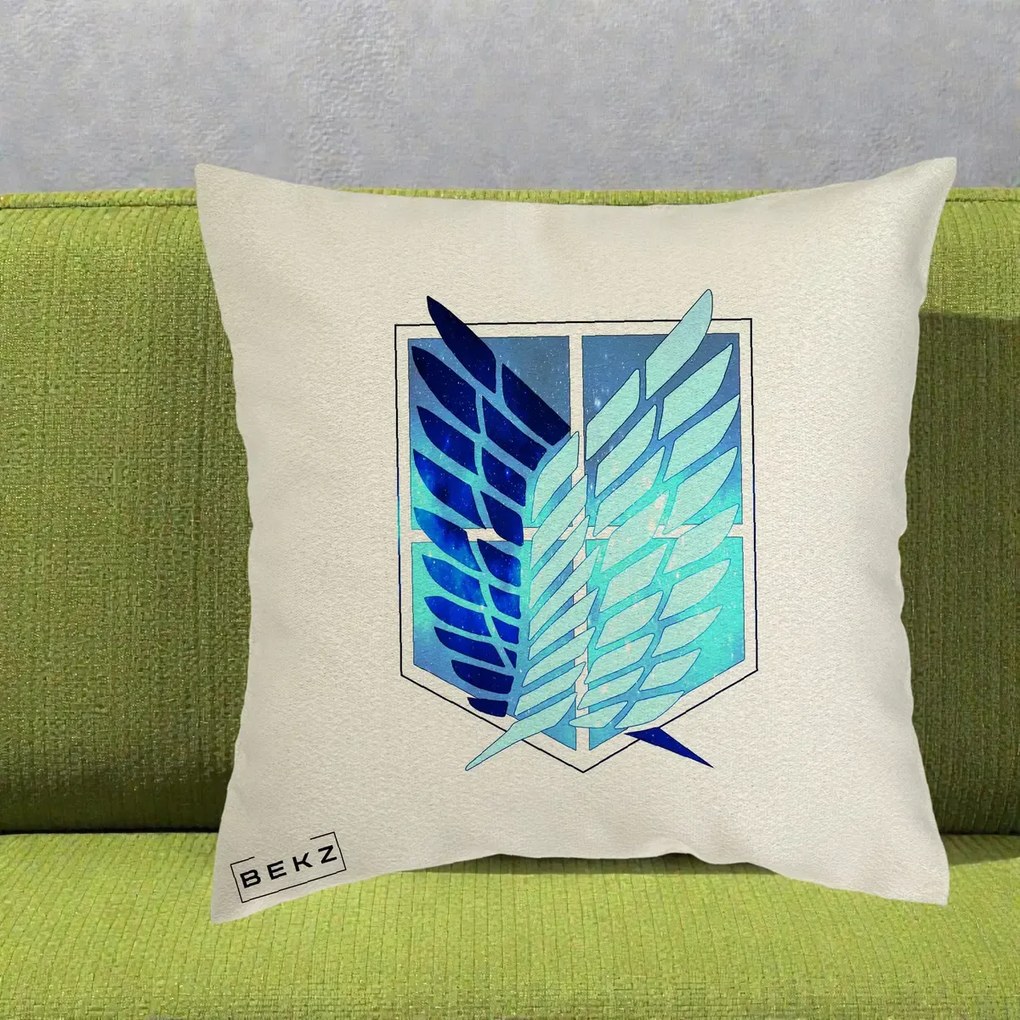 Perna Personalizata Attack on Titan Wings of Freedom, 40x40 cm, Ecru, Husa Detasabila, Perna Inclusa, BEKZ®