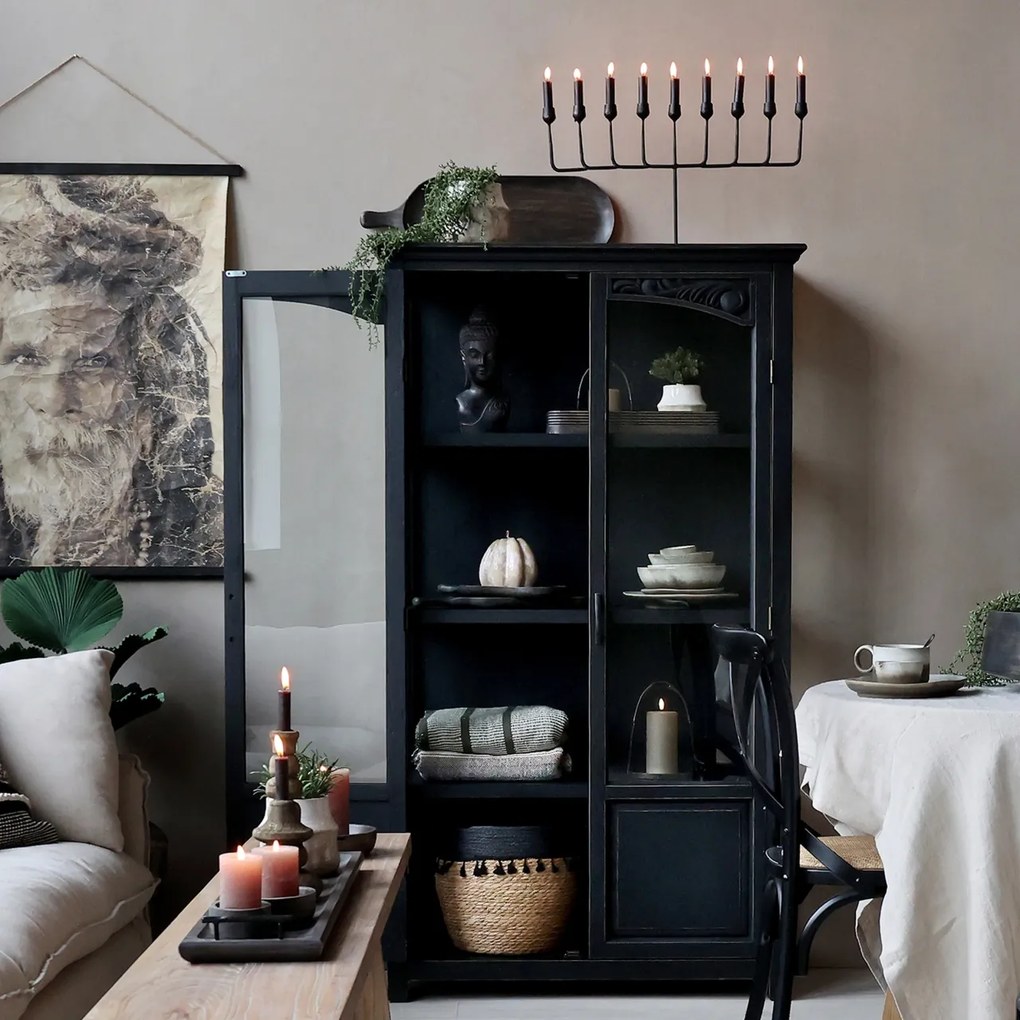 Vitrină vintage din lemn de pin, negru, cu 2 uși vitrate, 3 rafturi și decor sculptat, finisaj antichizat, 170 x 97 x 41 cm, „Sauveterre”