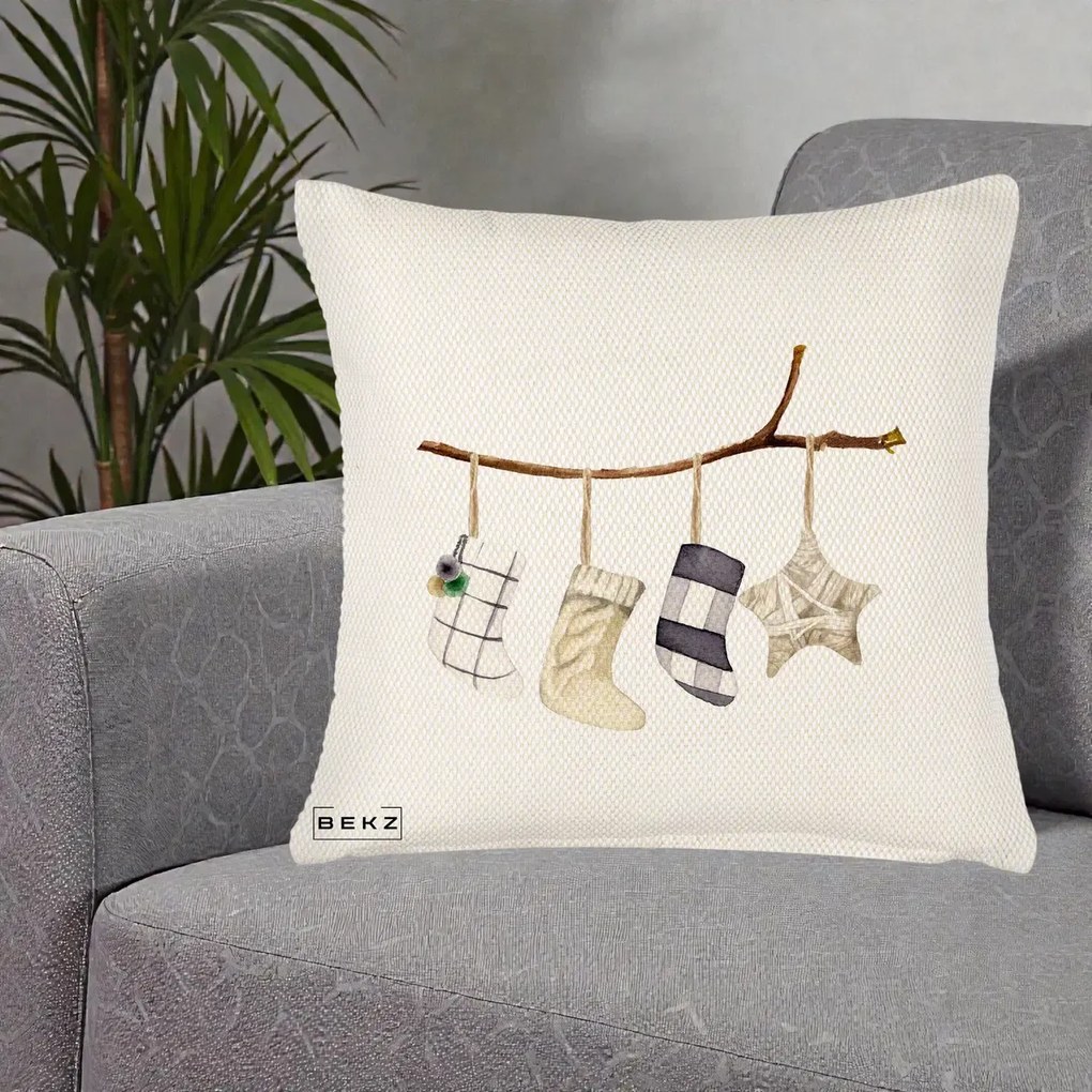 Perna Decorativa Ciorapi de Craciun pe Ramura, 40x40 cm, Crem Reliefat, Husa Detasabila, Perna Inclusa, BEKZ®