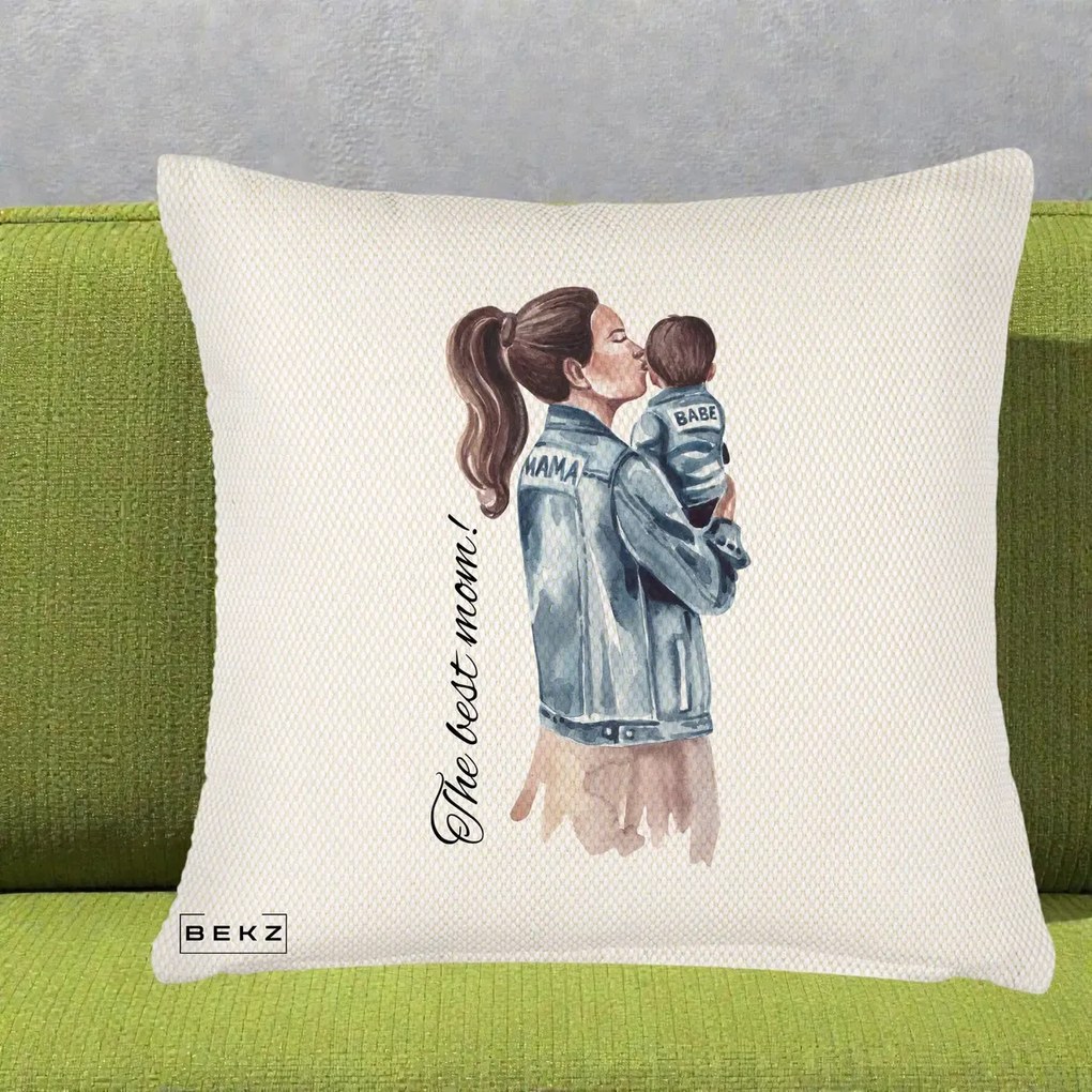 Cadou pentru Mama - Perna Personalizata The Best Mom Jachete, 40x40 cm, Crem Reliefat, Husa Detasabila, Perna Inclusa, BEKZ®