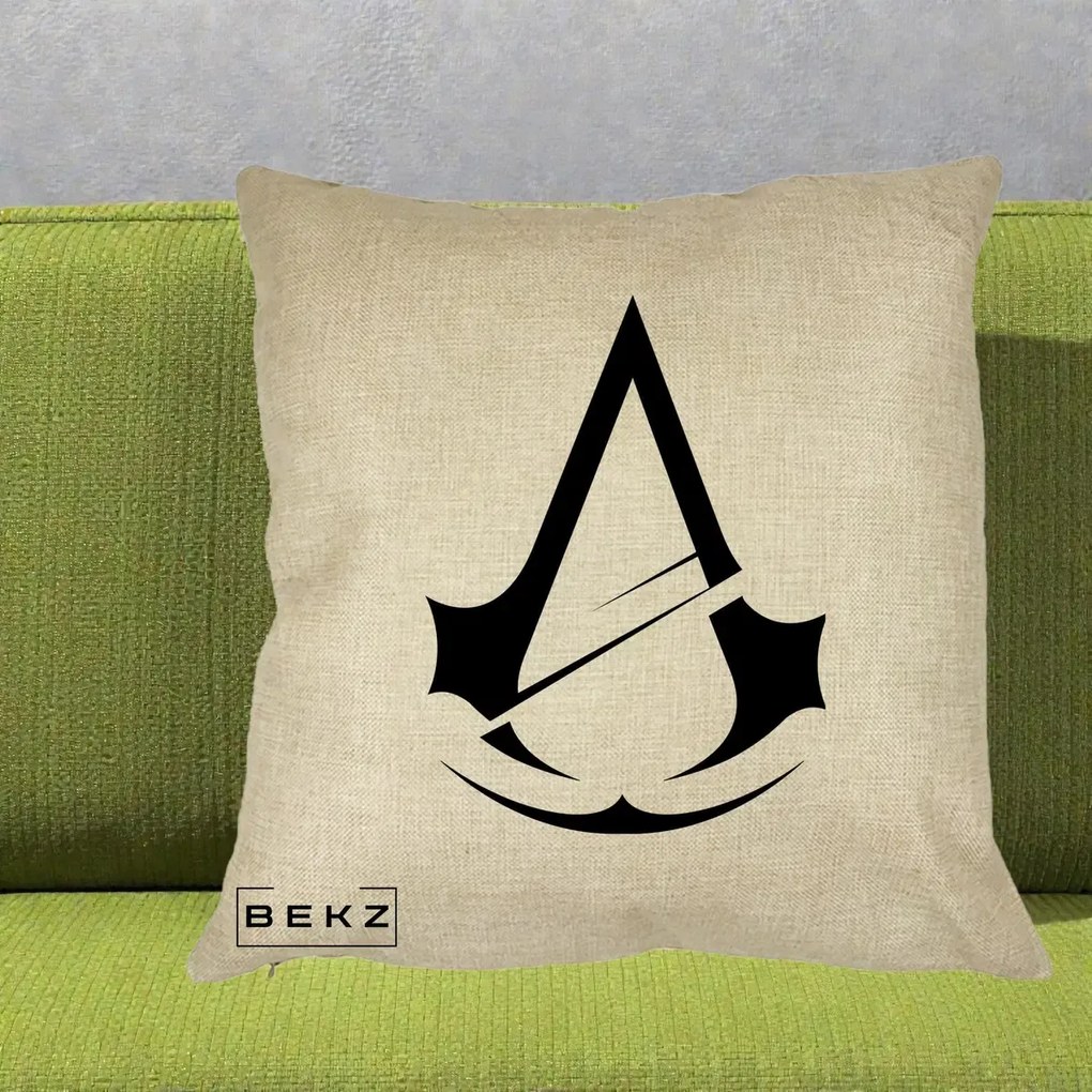 Perna Personalizata Assassin's Creed Minimalist, 40x40 cm, Crem, Husa Detasabila, Perna Inclusa, BEKZ®