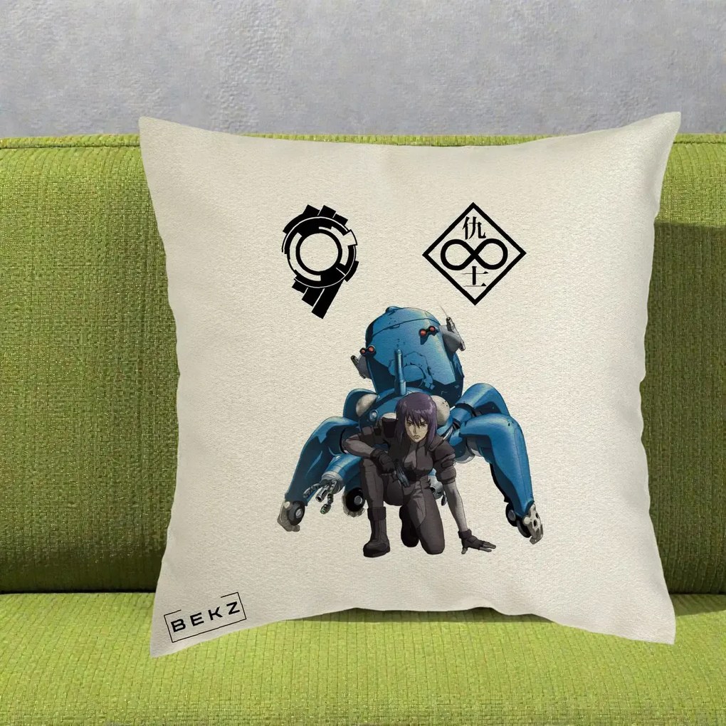 Perna Personalizata Ghost in the Shell Motoko si Tachikoma, 40x40 cm, Ecru, Husa Detasabila, Perna Inclusa, BEKZ®