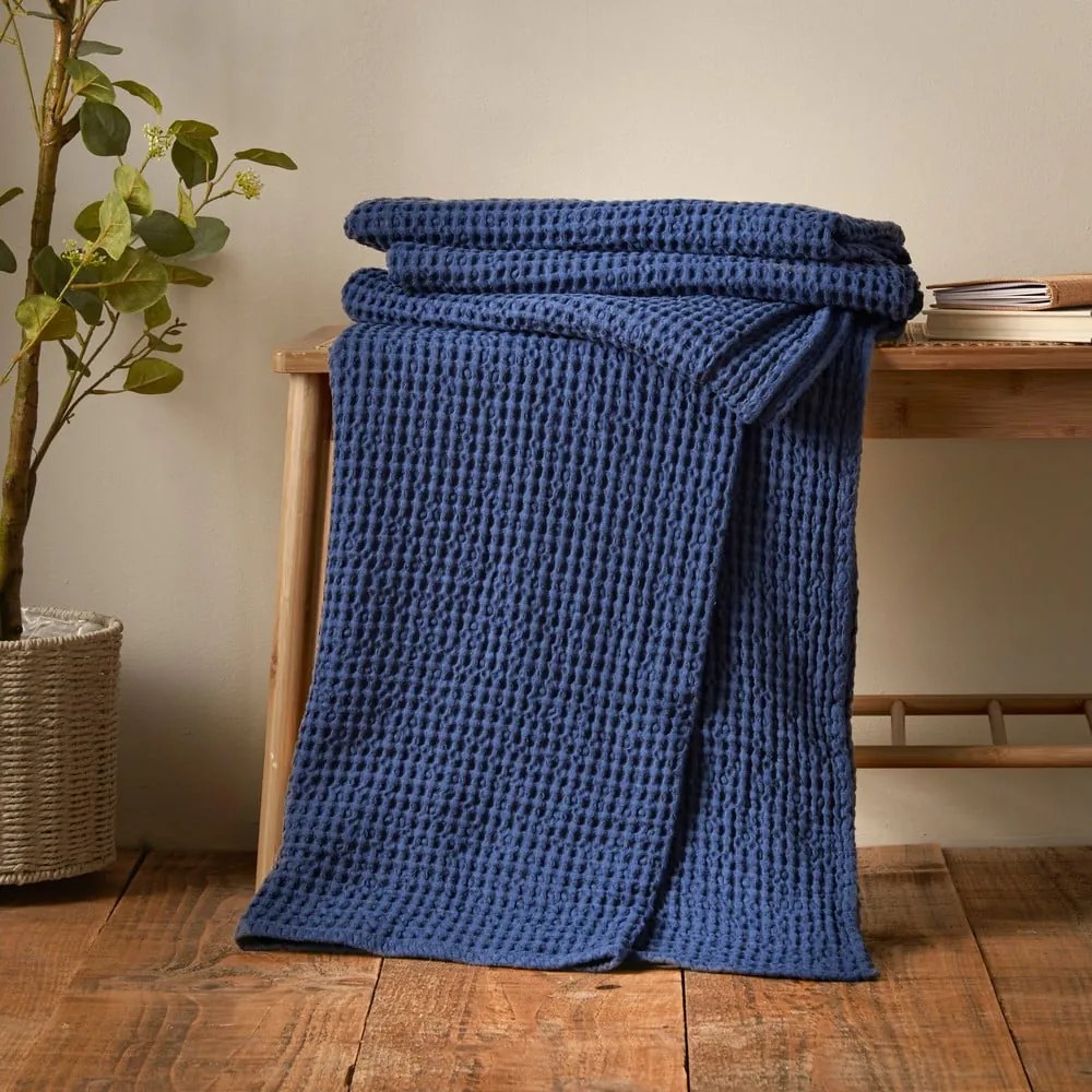 Pătură albastru-închis din bumbac 150x200 cm Jaipur Chunky Waffle – Pineapple Elephant