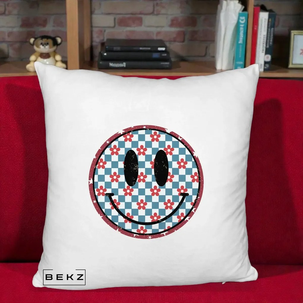 Perna Decorativa Smiley Face Checkered cu Floricele, 40x40 cm, Alb Pufos, Husa Detasabila, Perna Inclusa, BEKZ®