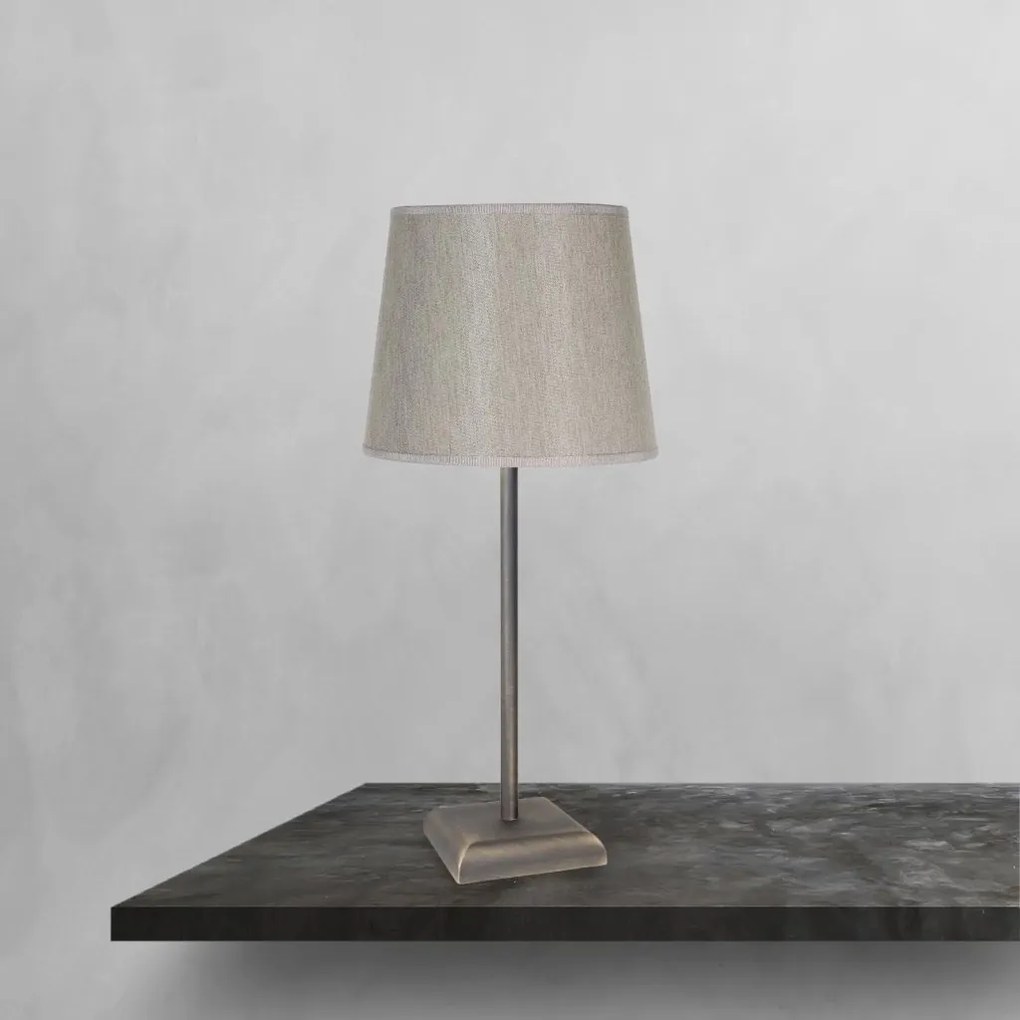 Veioza, Lampa de masa stil clasic italian din alama Aves