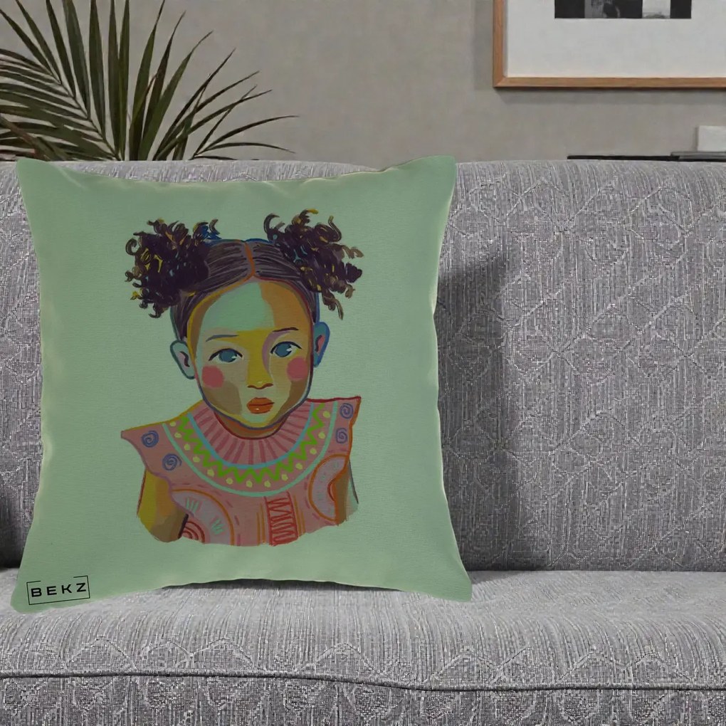 Perna Decorativa Fetita Vesela Portret Colorat, 40x40 cm, Verde, Husa Detasabila, Perna Inclusa, BEKZ®