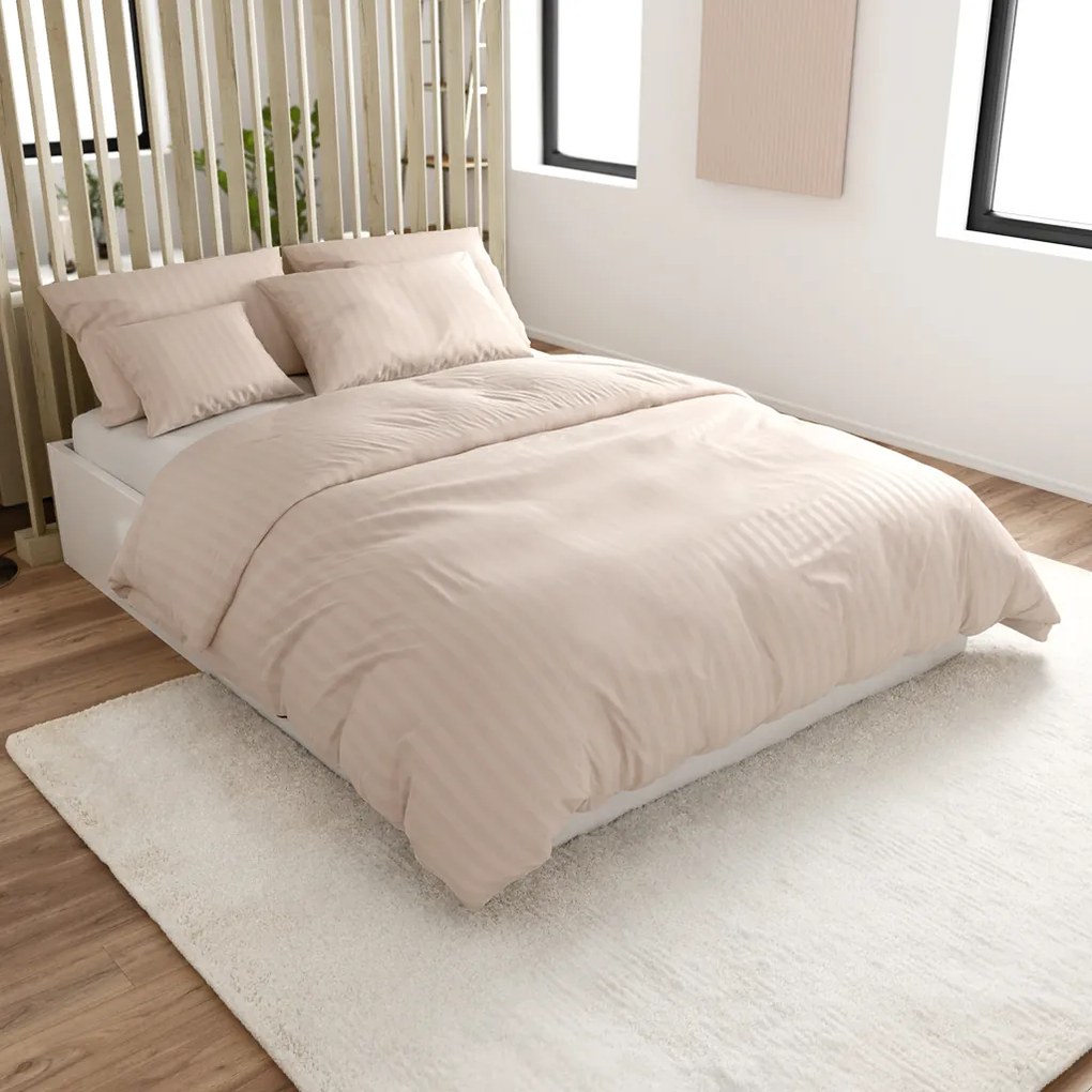 Lenjerie de pat din microfibra JASMINE sampanie - dunga 2 cm, buzunar hotel Dimensiune lenjerie de pat: 70 x 90 cm | 140 x 200 cm