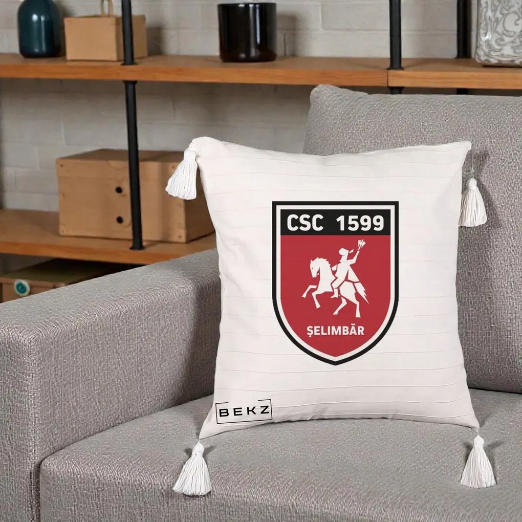 Perna Personalizata CSC 1599 Selimbar Fotbal, 40x40 cm, Bej cu Franjuri, Husa Detasabila, Perna Inclusa, BEKZ®