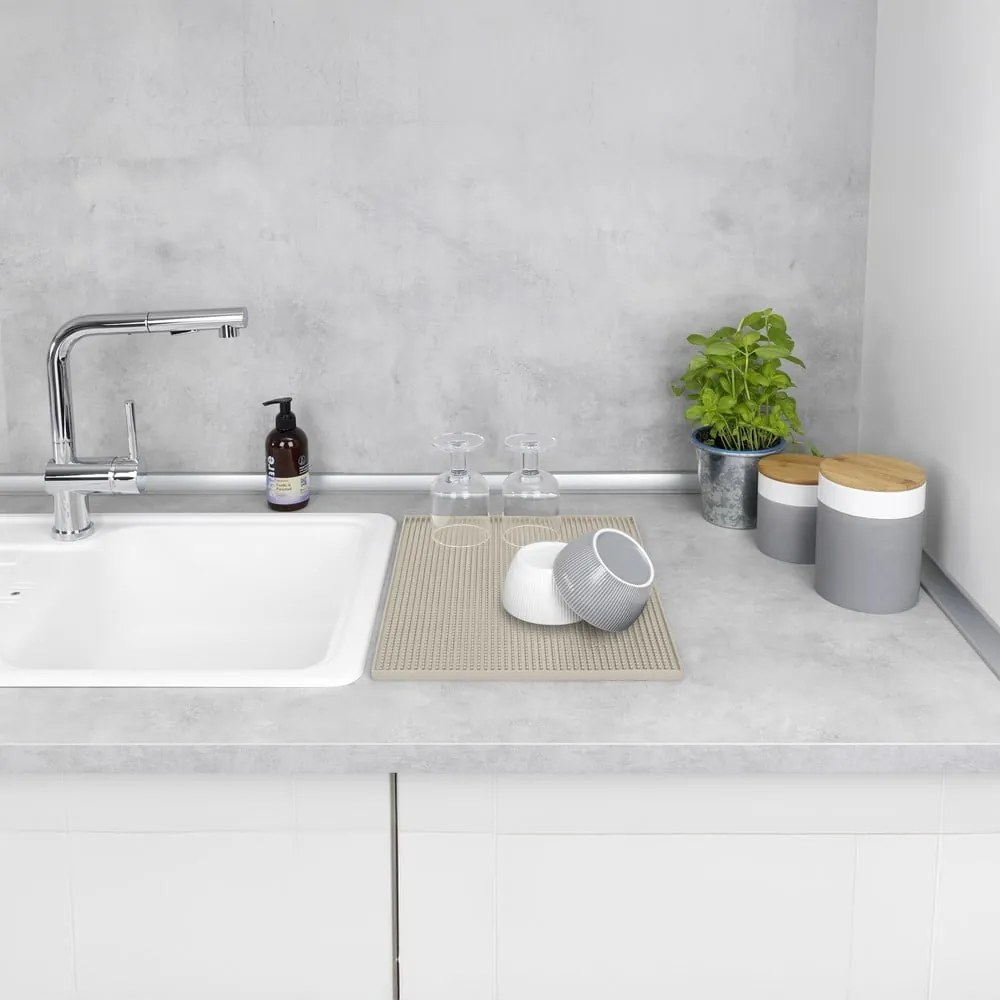 Scurgător de vase bej din cauciuc 40x30 cm Maxi – Wenko