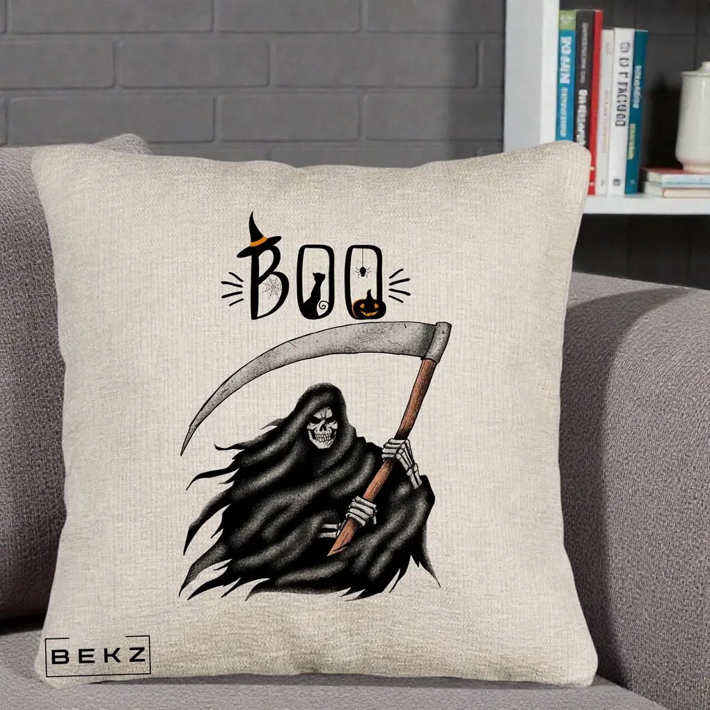 Perna Decorativa Halloween Boo Grim Reaper cu Coasa, 40x40 cm, Bej Canapea, Husa Detasabila, Perna Inclusa, BEKZ®