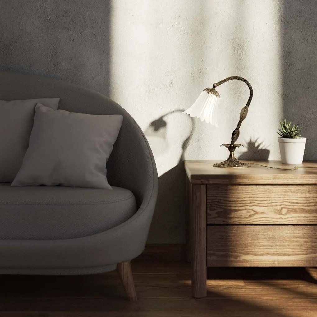 Veioza, Lampa de masa din alama cu detalii gravate Dalida