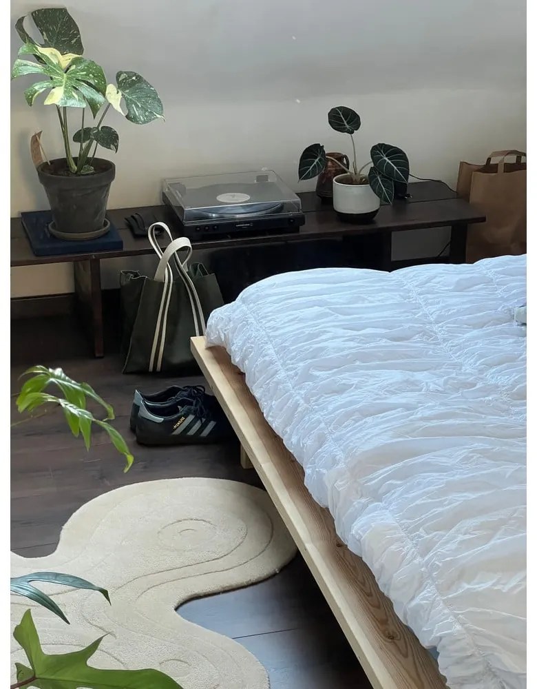 Pat matrimonial în culoare naturală din lemn de pin cu somieră 140x200 cm Japan – Karup Design