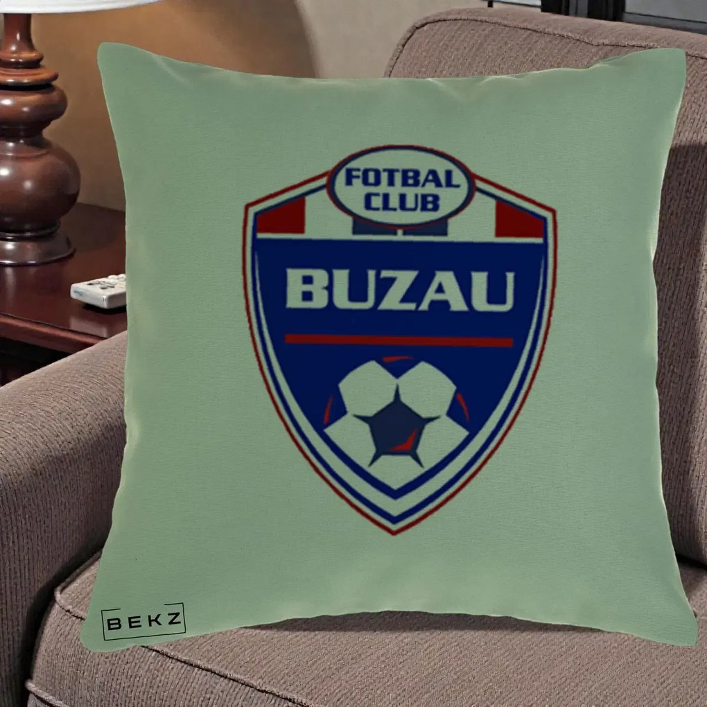 Perna Personalizata FC Buzau Fotbal, 40x40 cm, Verde, Husa Detasabila, Perna Inclusa, BEKZ®