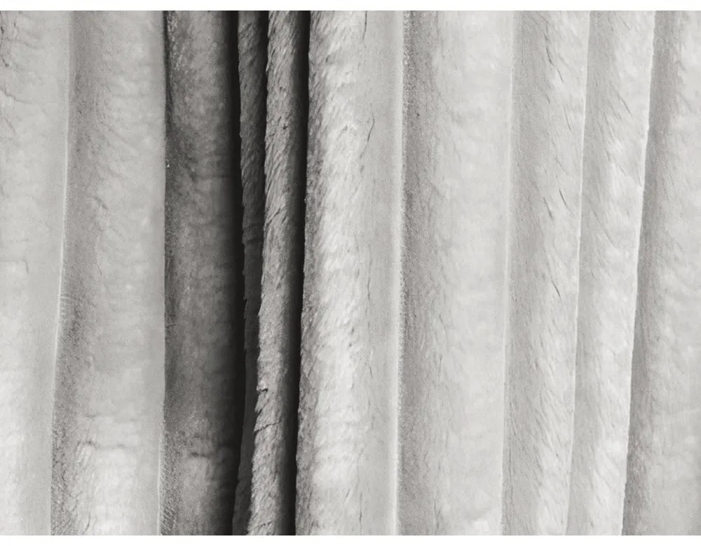 Canapea gri deschis extensibilă/cu spațiu de depozitare cu tapițerie din catifea reiată 266 cm Kini – Makamii