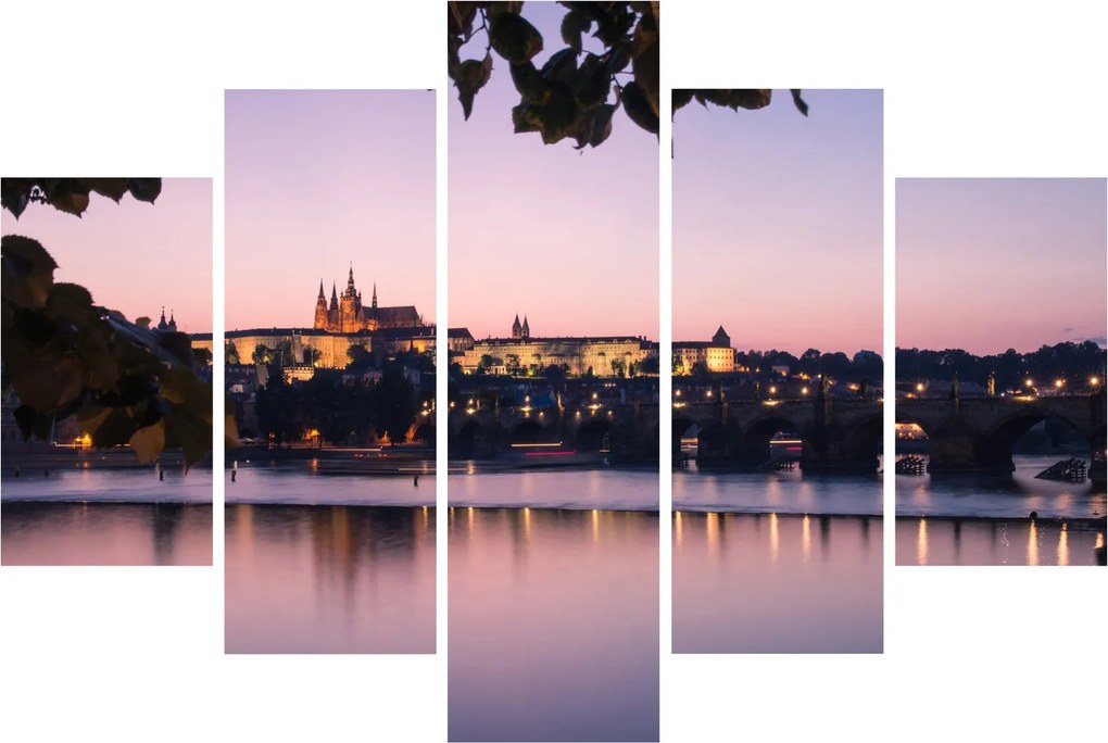 Tablou cu palatul din Praga și Vltava (150x105 cm)