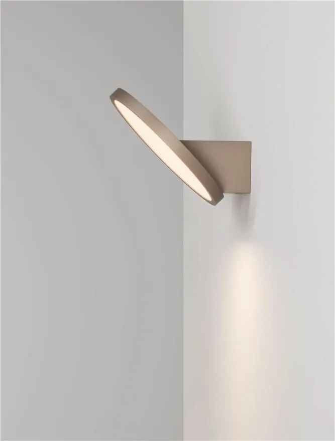 Aplica LED de perete design modern VEA