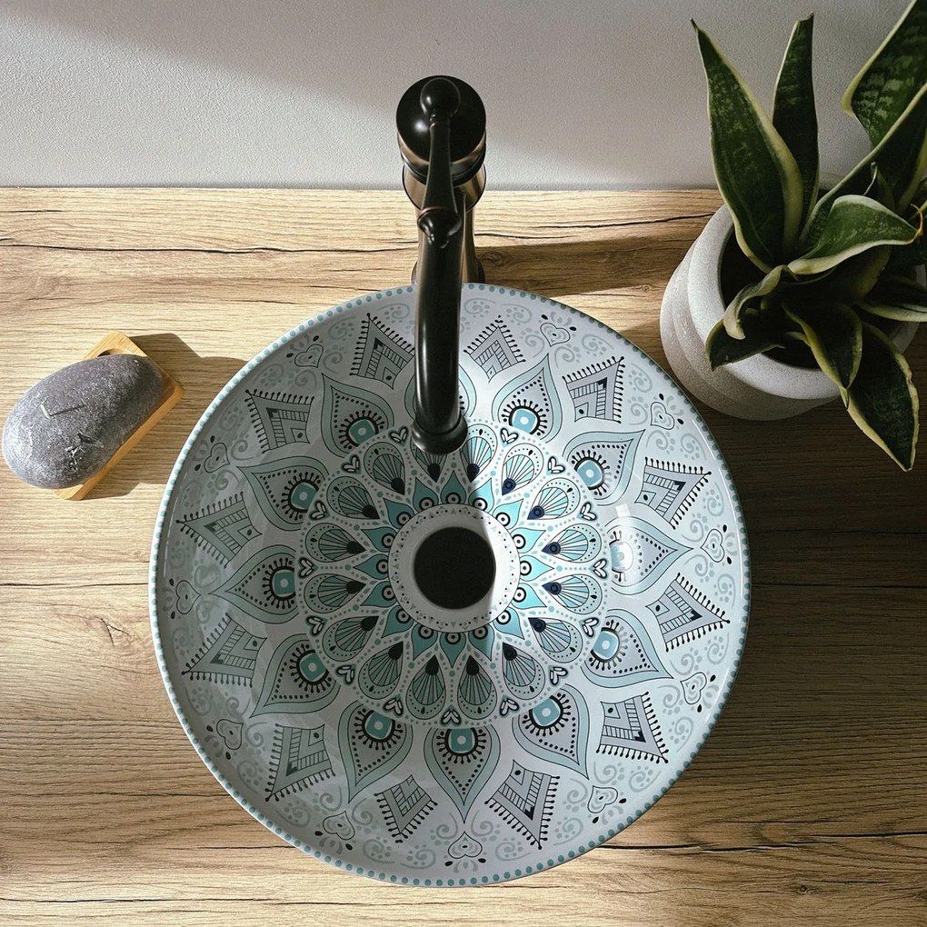 Lavoar Mandala