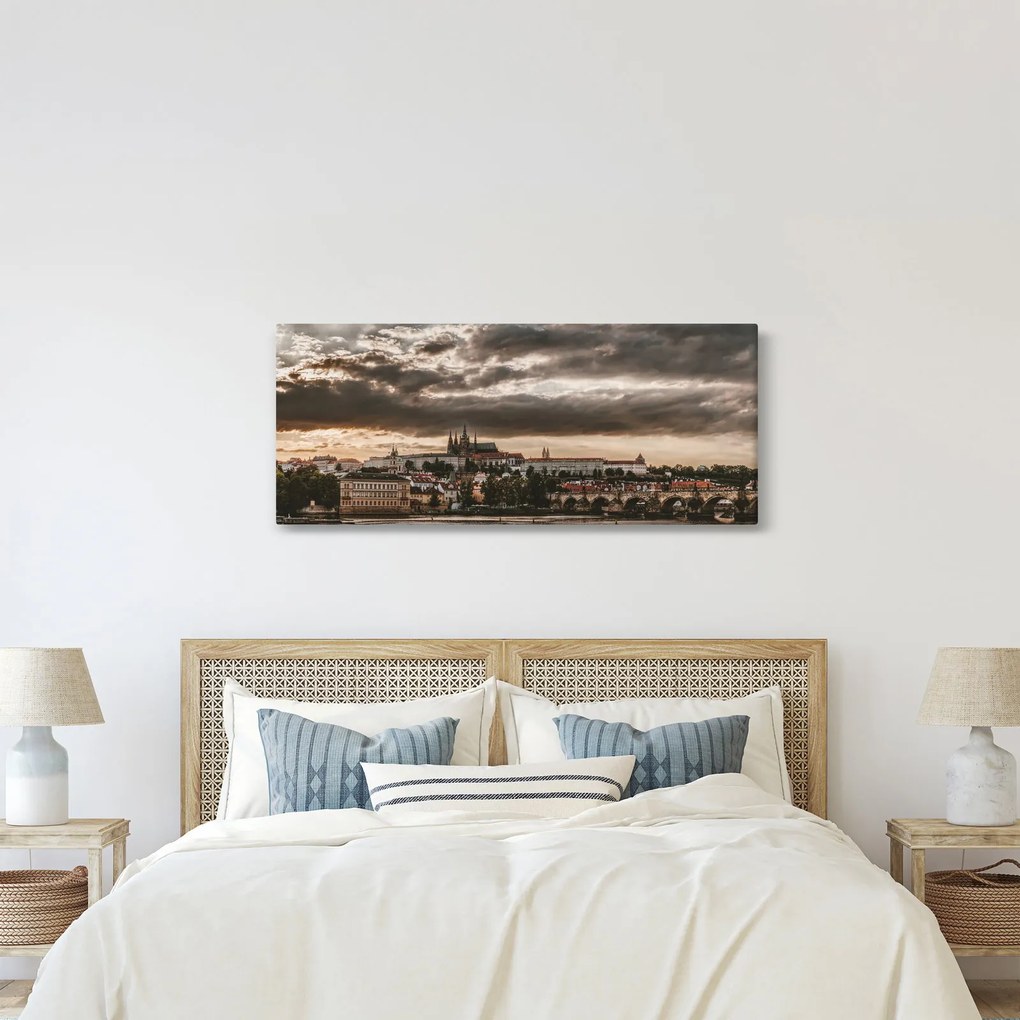 Tablou - Praga înnorită (120x50 cm)